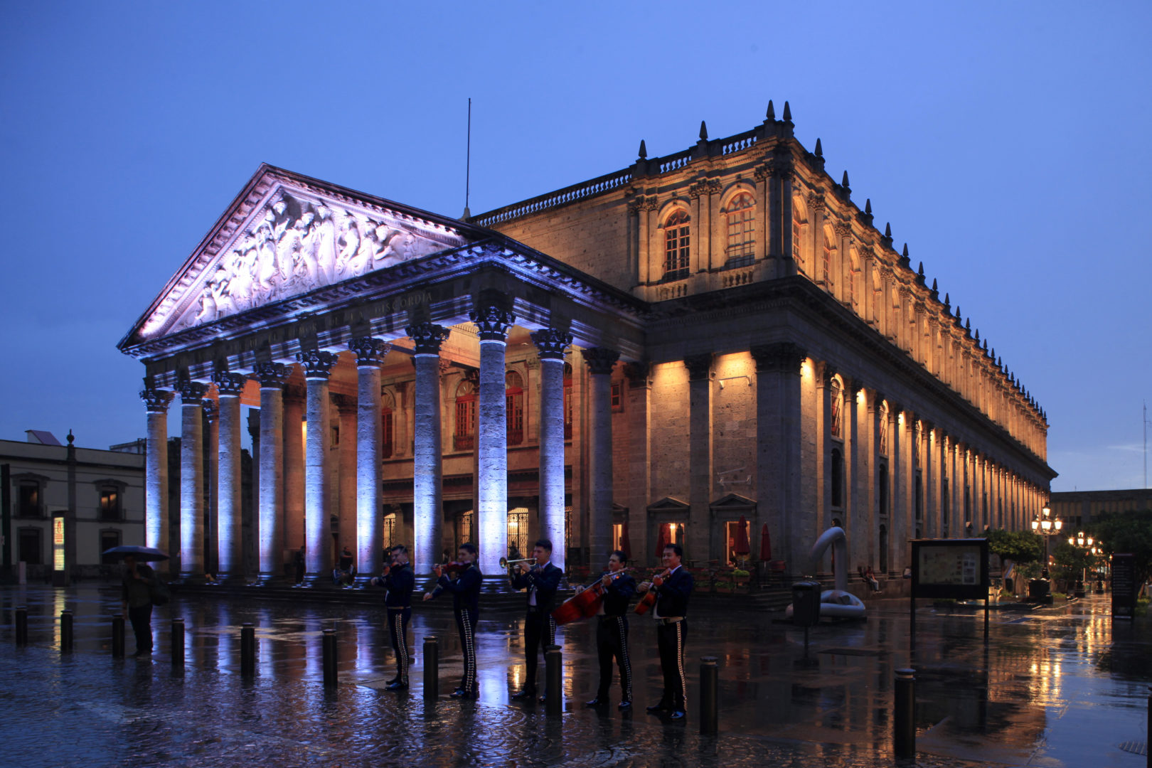 TEATRO DEGOLLADO