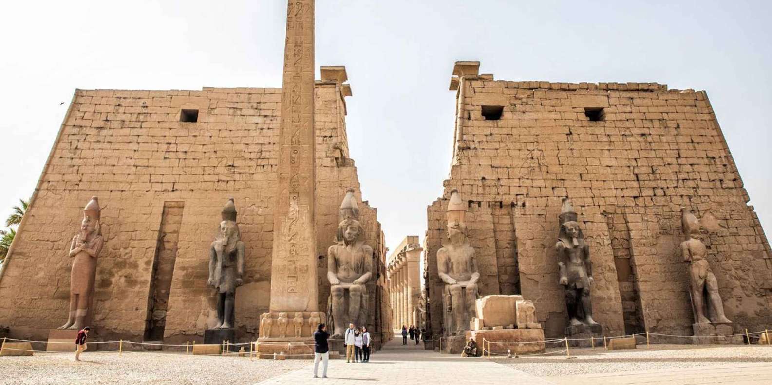 LUXOR