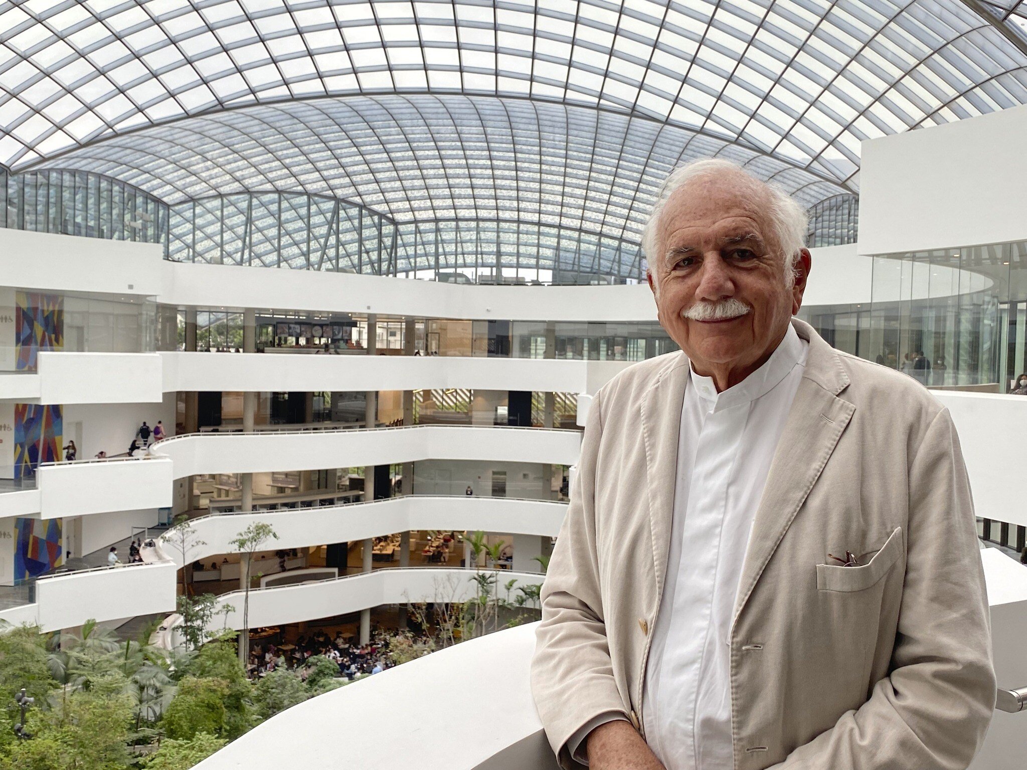 MOSHE SAFDIE